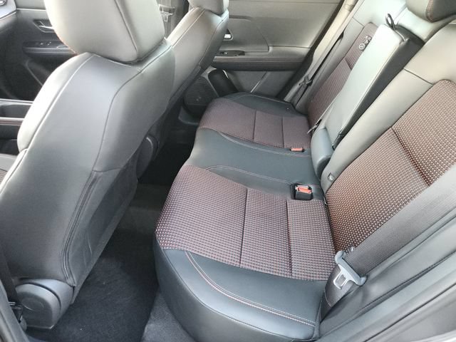 Used 2025 Nissan Kicks SR FWD image 24