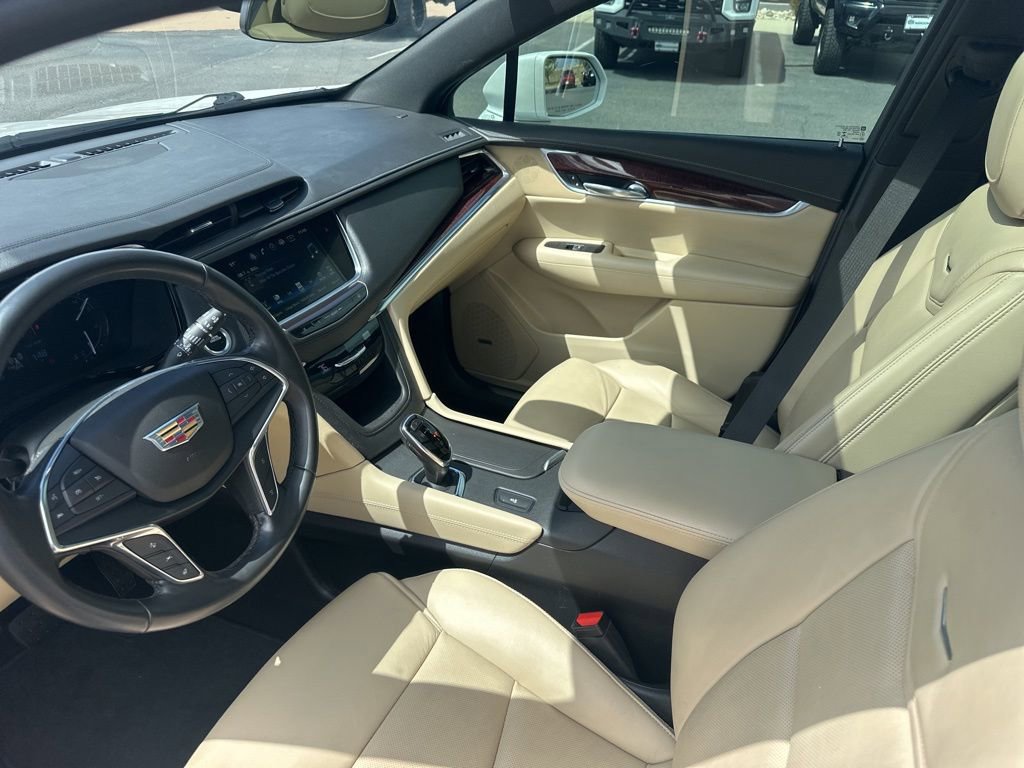 Used 2019 Cadillac XT5 Luxury w/ Advanced Security Package FWD image 14