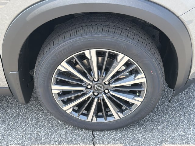 New 2026 Nissan Pathfinder Platinum AWD/4WD image 15