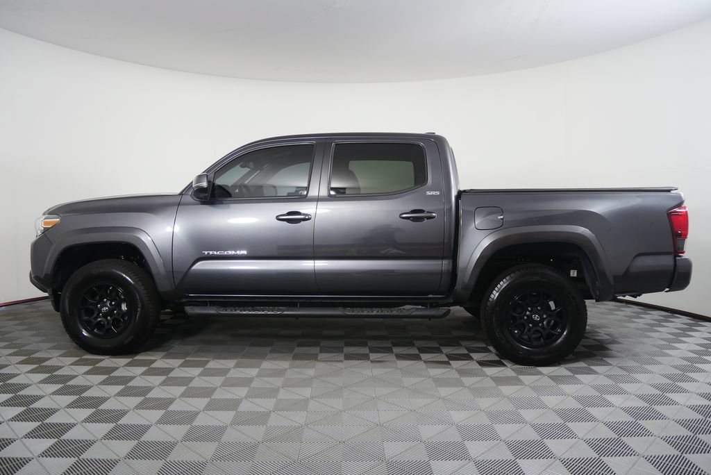 Used 2022 Toyota Tacoma SR5 w/ Technology Package RWD image 7