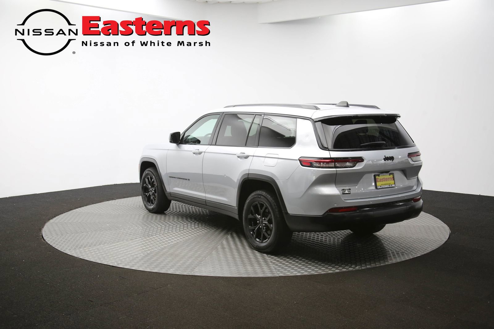 Used 2024 Jeep Grand Cherokee L Laredo image 83