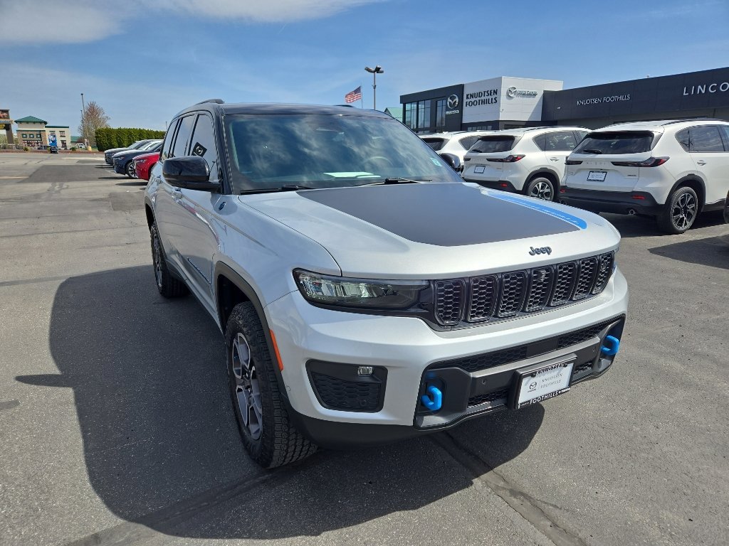 Used 2022 Jeep Grand Cherokee Trailhawk w/ Advanced Protech Group II