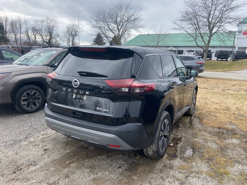 Used 2021 Nissan Rogue SV image 5