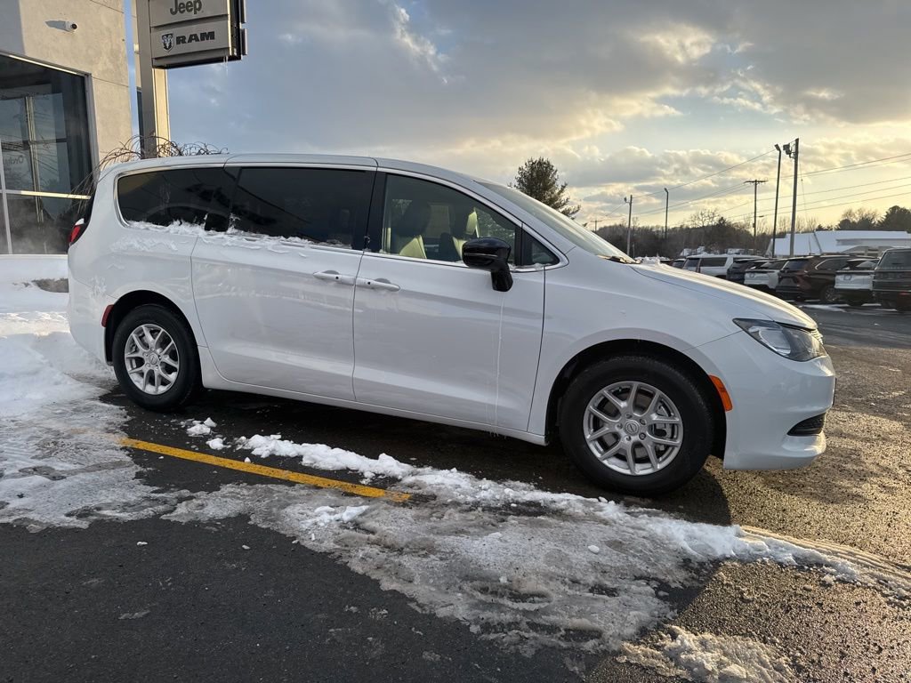 New 2026 Chrysler Voyager LX FWD image 3