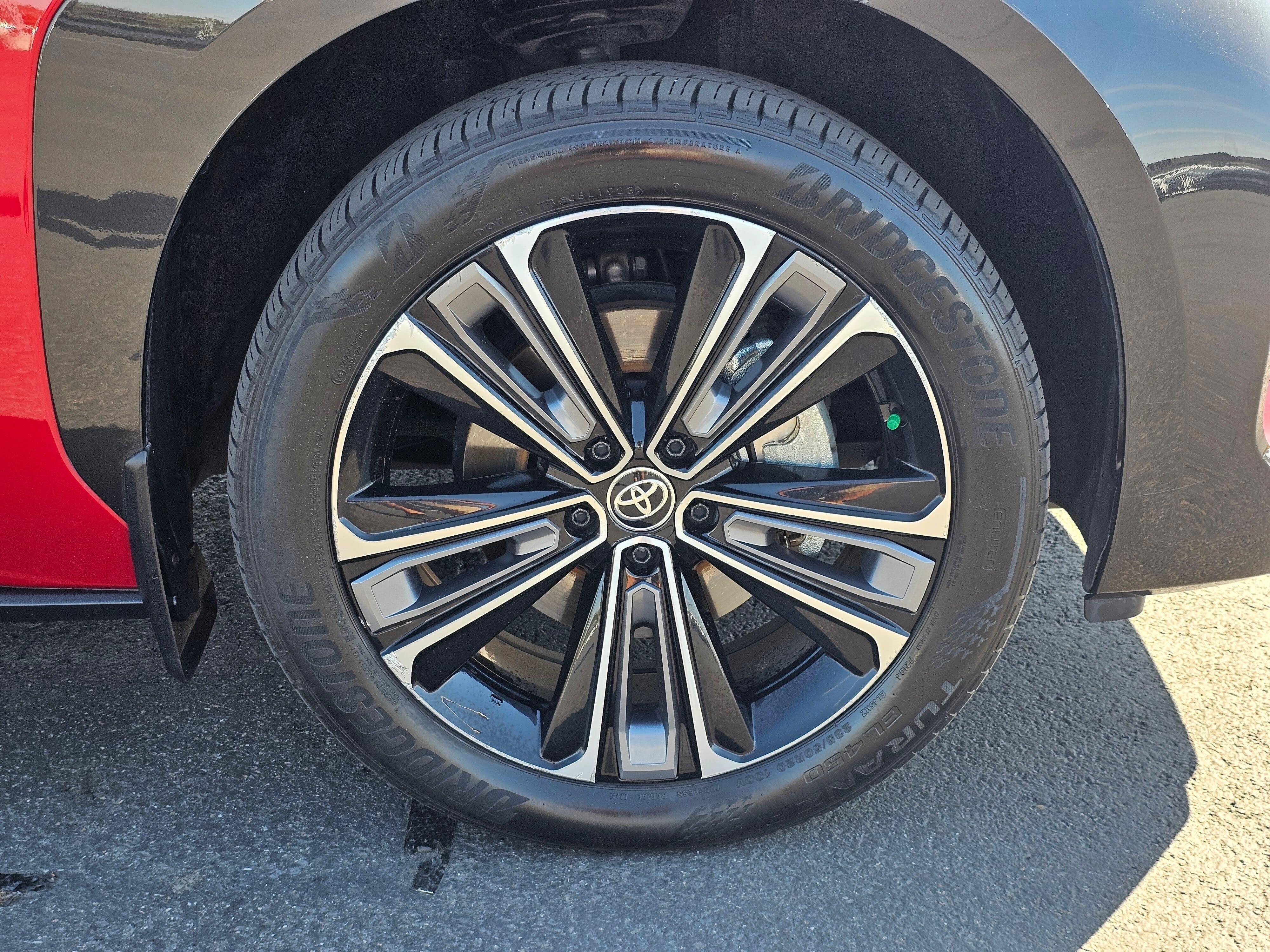Certified 2023 Toyota bZ4X AWD image 8