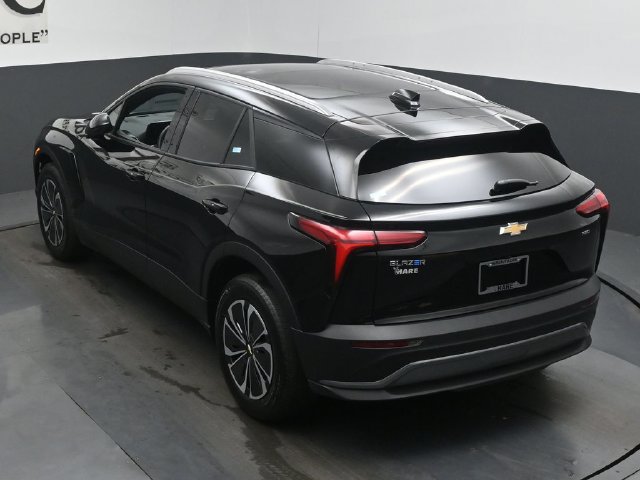 Used 2024 Chevrolet Blazer EV LT AWD/4WD image 45