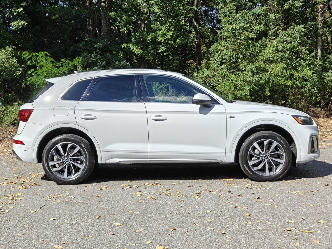 Used 2024 Audi Q5 2.0T Premium Plus AWD/4WD image 2