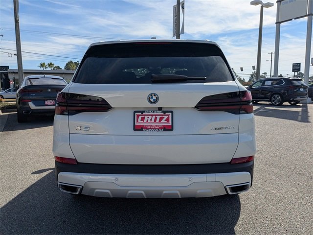 New 2026 BMW X5 xDrive50e image 6