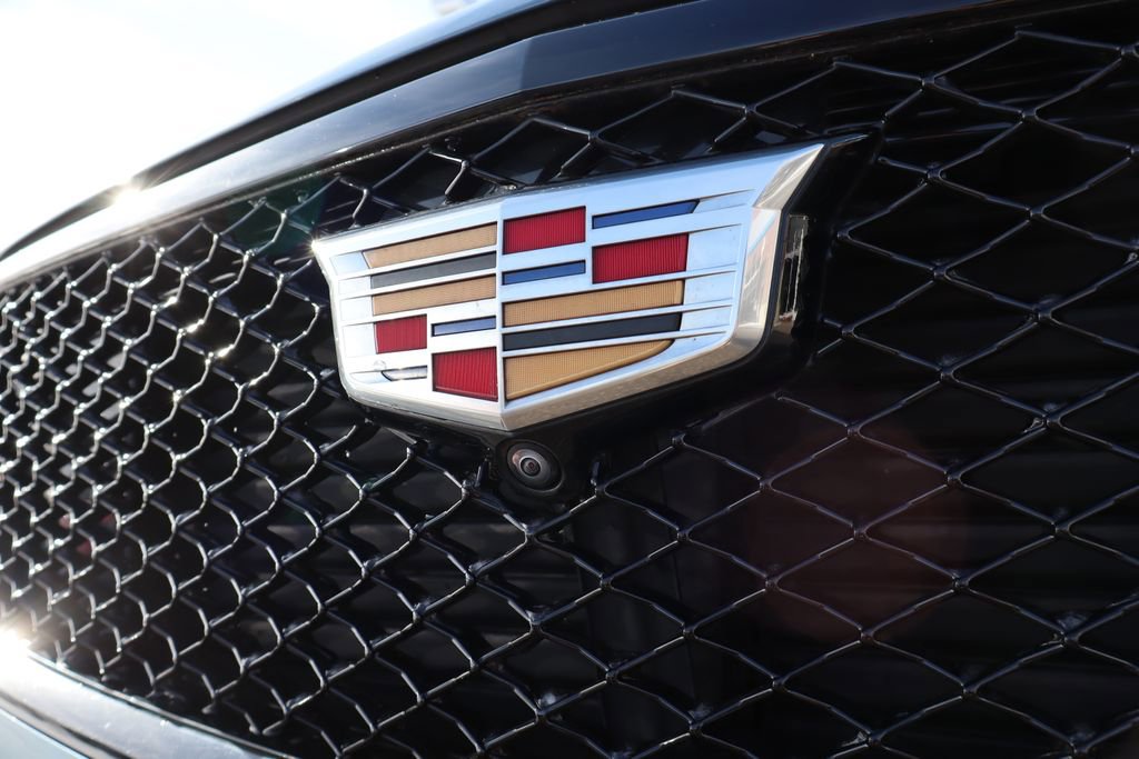 Used 2024 Cadillac XT4 Sport image 6