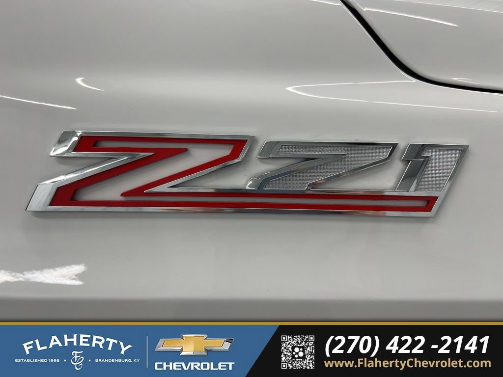 Used 2023 Chevrolet Tahoe Z71 w/ Luxury Package AWD/4WD image 18