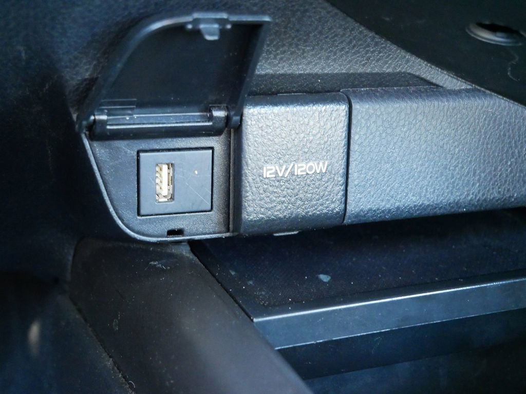 Used 2024 Toyota Camry SE image 20