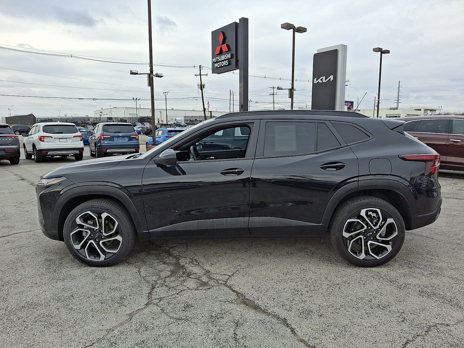 Used 2024 Chevrolet Trax RS w/ Driver Confidence Package image 4