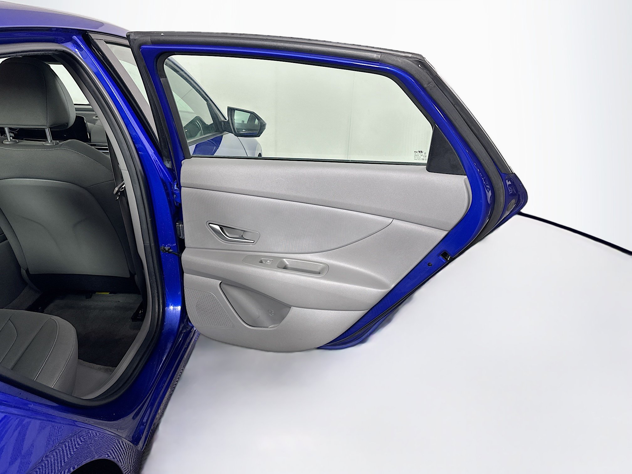 Used 2024 Hyundai Elantra SEL FWD image 30