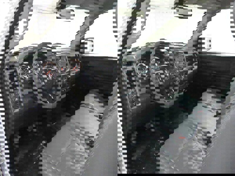 Used 2018 RAM 1500 Express image 11