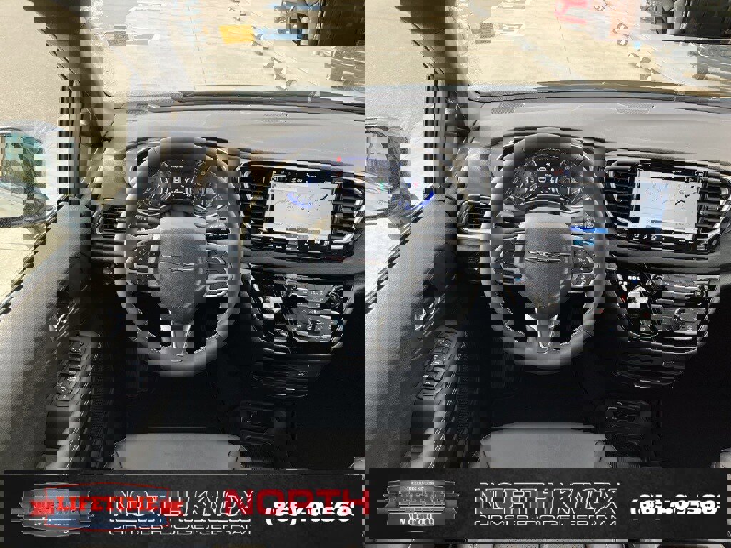 New 2026 Chrysler Voyager LX image 13