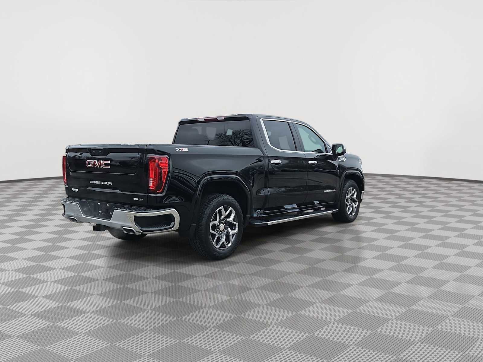 Certified 2023 GMC Sierra 1500 SLT w/ SLT Premium Package image 8