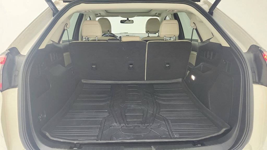 Used 2017 Ford Edge Titanium w/ Equipment Group 301A FWD image 28