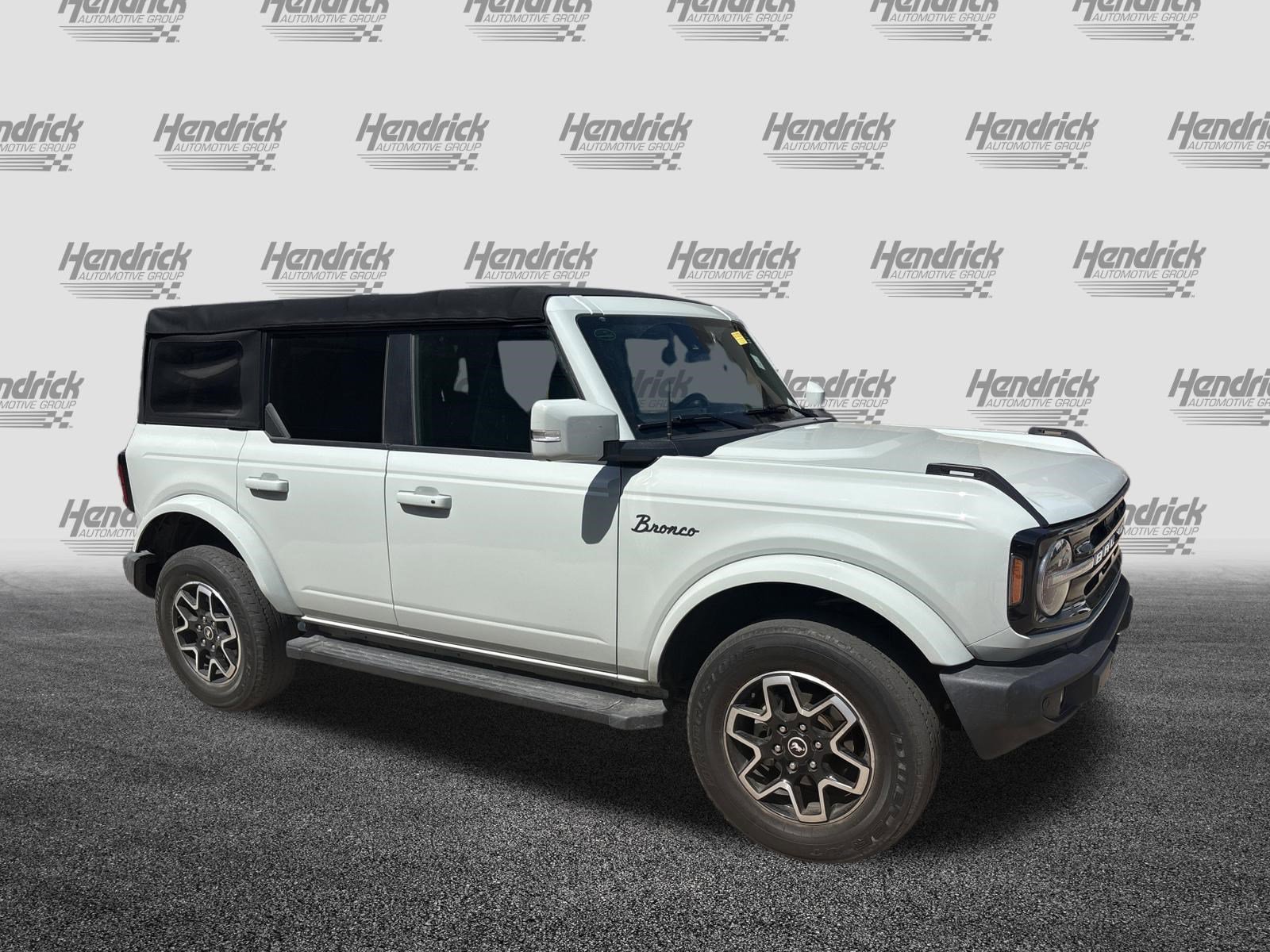 Used 2021 Ford Bronco Outer Banks AWD/4WD image 2