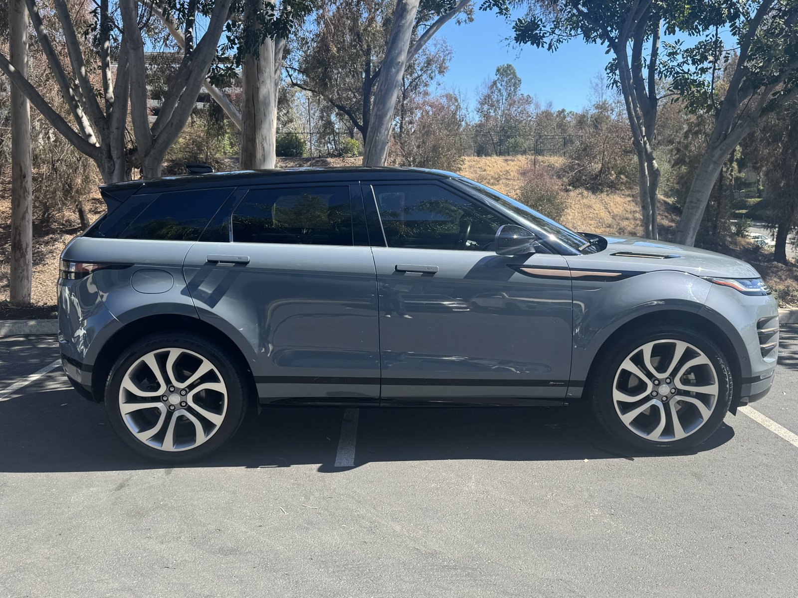 Used 2020 Land Rover Range Rover Evoque First Edition AWD/4WD image 5