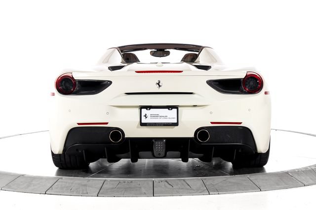 Used 2018 Ferrari 488 Spider RWD image 8