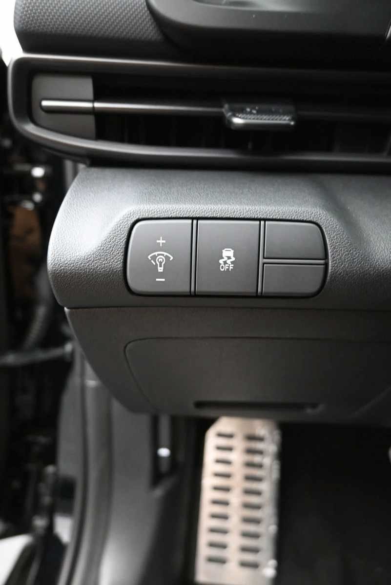 New 2026 Hyundai Elantra SEL Sport FWD image 21