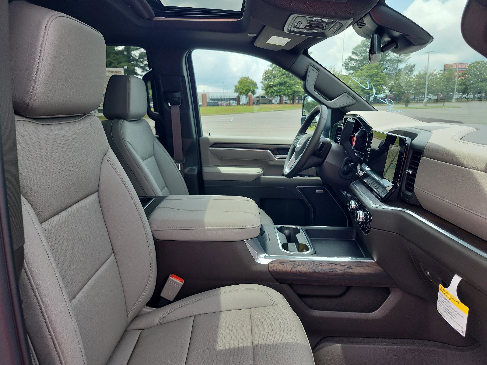 New 2026 GMC Sierra 2500 SLT w/ SLT Premium Package AWD/4WD image 9