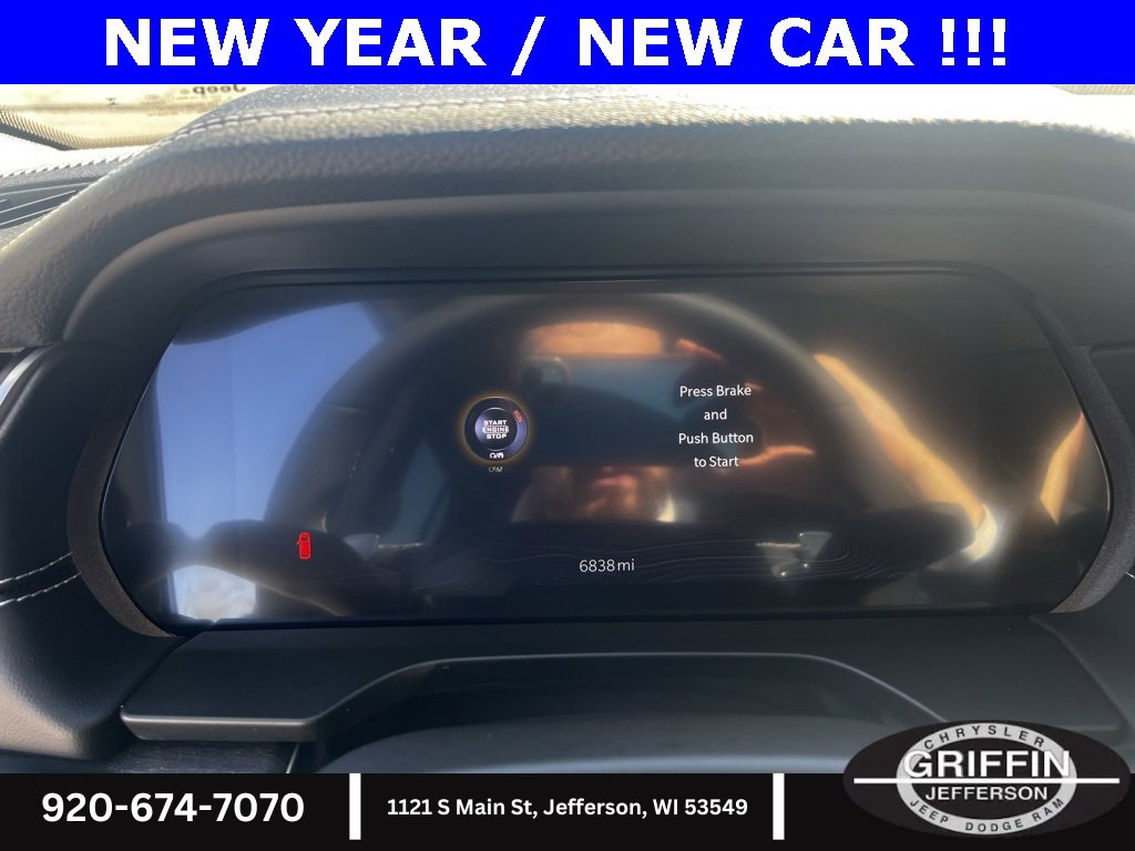 Used 2023 Jeep Grand Cherokee L Limited w/ Trailer Tow Group (B) image 10