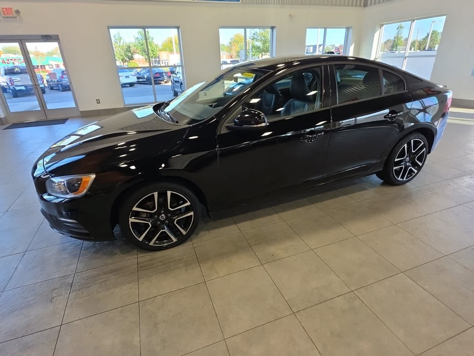 Used 2018 Volvo S60 T5 Dynamic w/ Protection Package AWD/4WD image 13