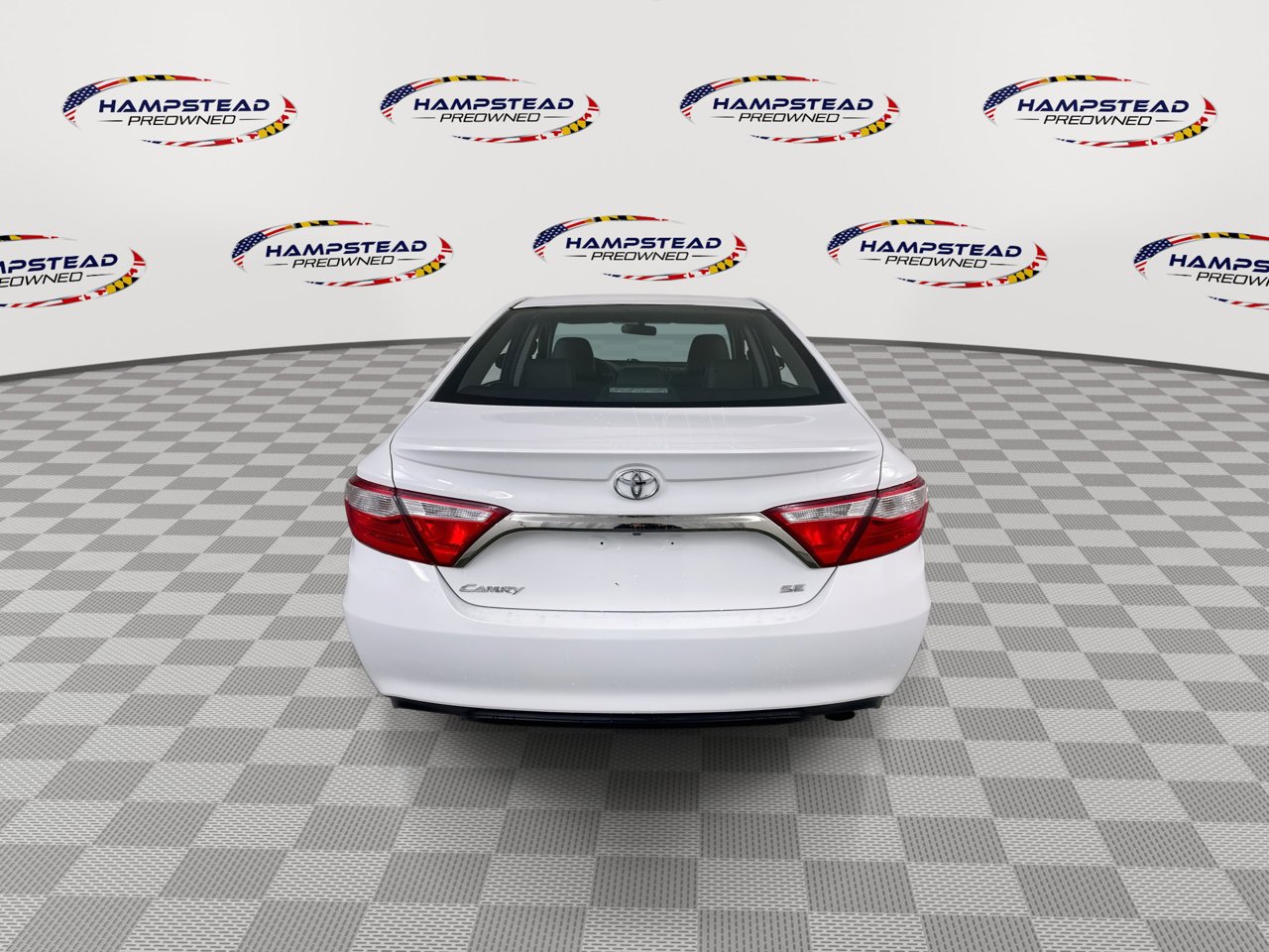 Used 2017 Toyota Camry SE image 7