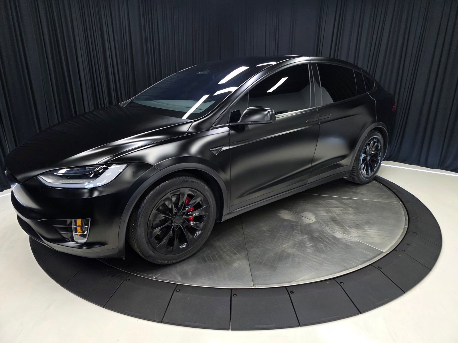 Used 2021 Tesla Model X Performance image 8