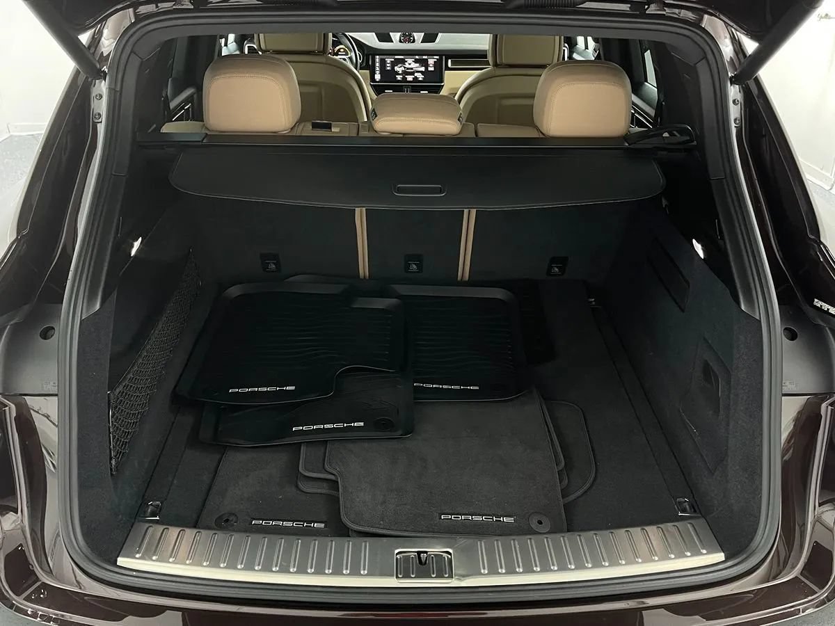Used 2019 Porsche Cayenne AWD/4WD image 35