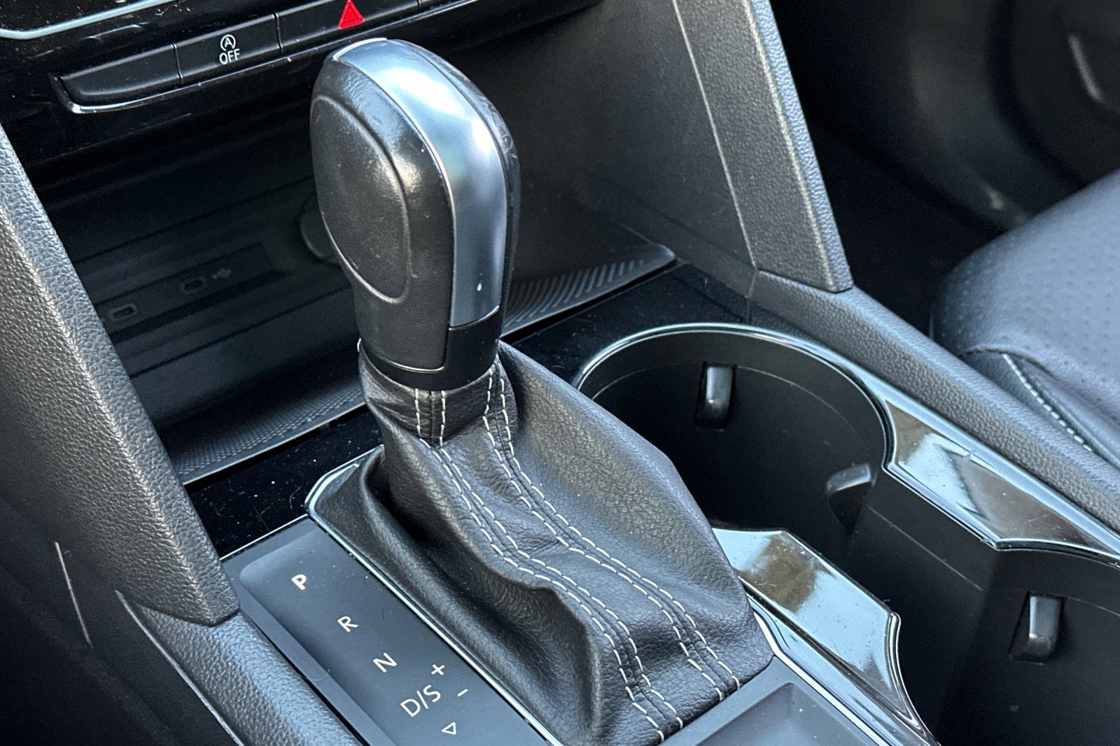 Certified 2022 Volkswagen Atlas SE image 22