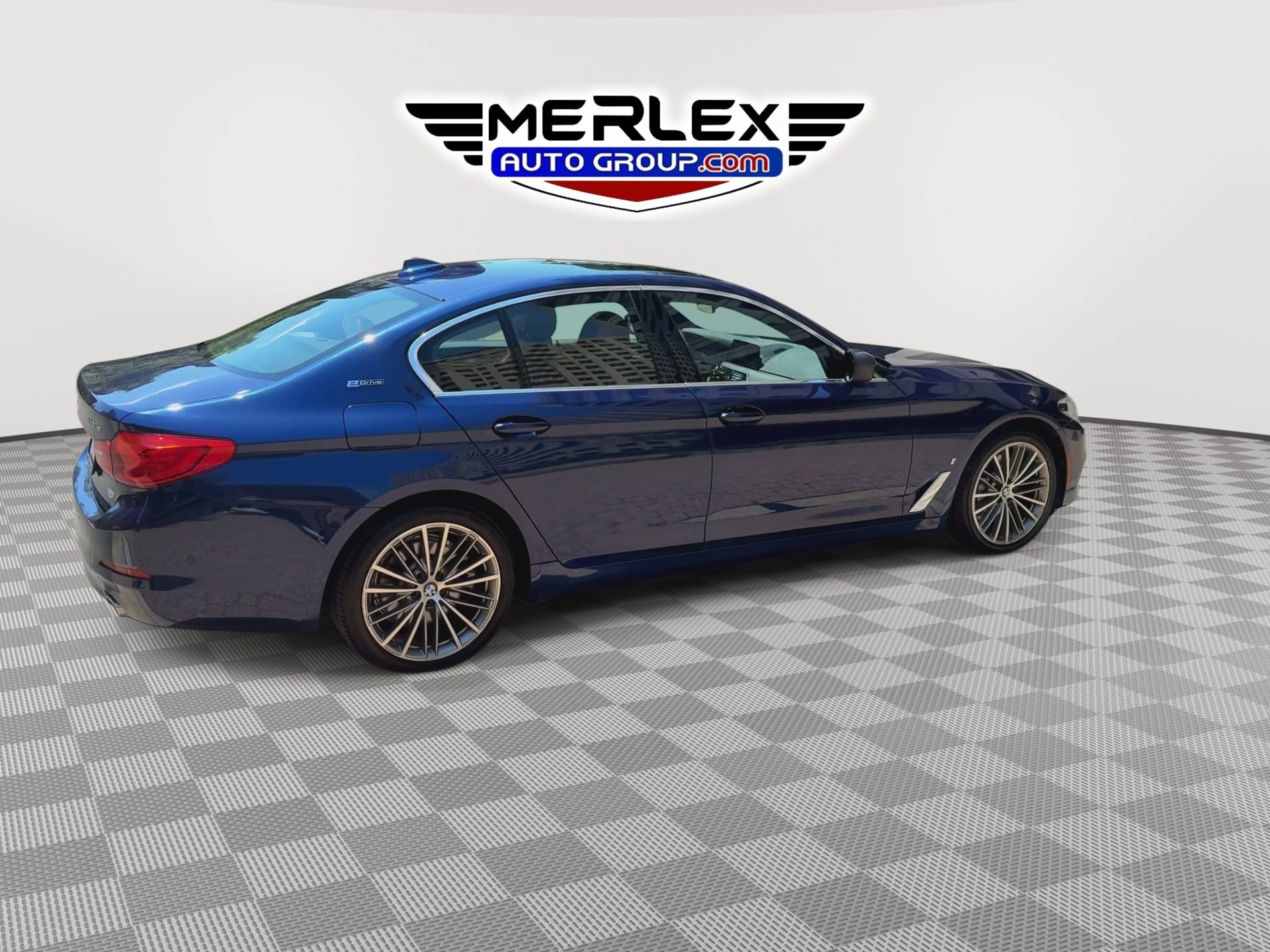 Used 2019 BMW 530e xDrive w/ Premium Package AWD/4WD image 8