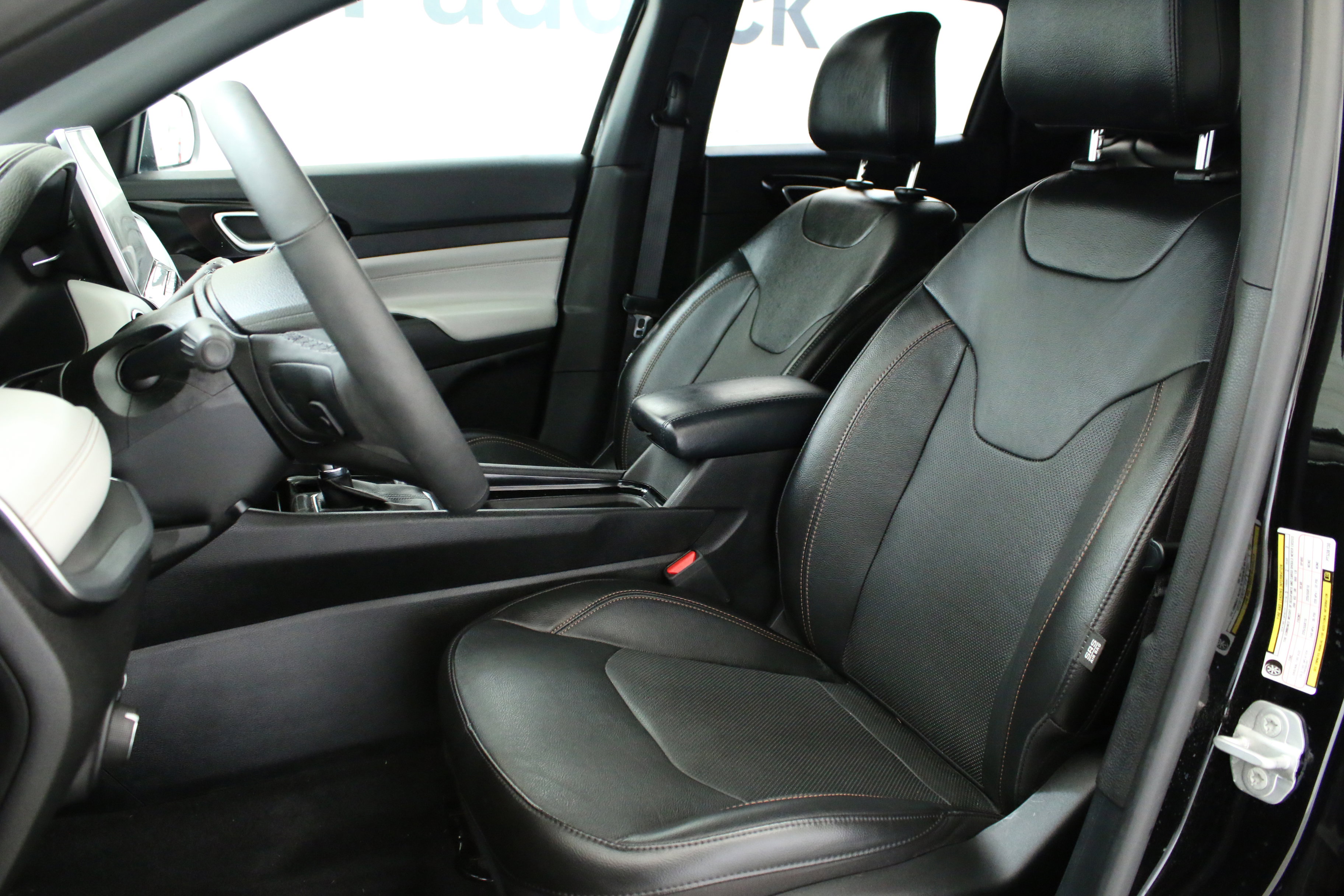 Used 2023 Jeep Compass Limited AWD/4WD image 12