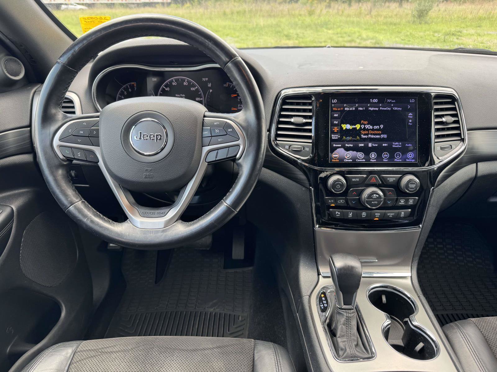 Used 2020 Jeep Grand Cherokee Altitude AWD/4WD image 2