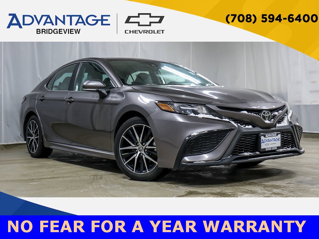 Used 2024 Toyota Camry SE image 1