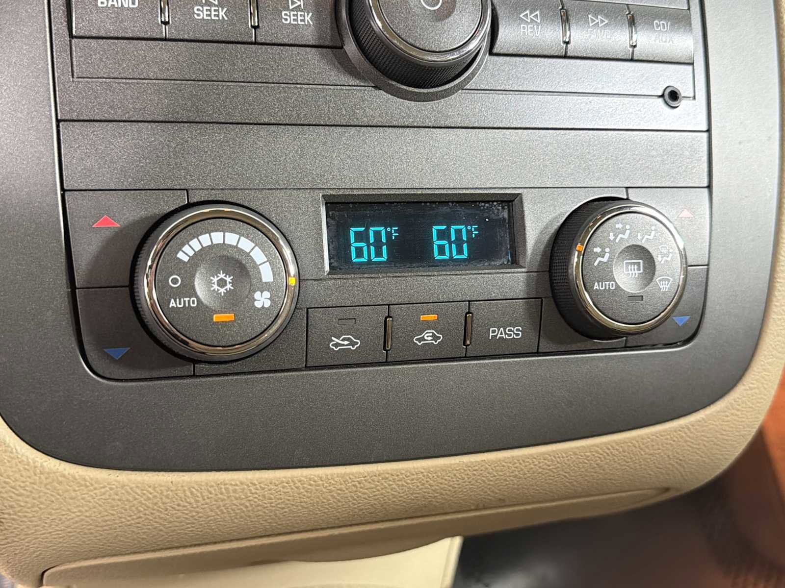 Used 2007 Buick Lucerne CXL w/ Luxury Package FWD image 26