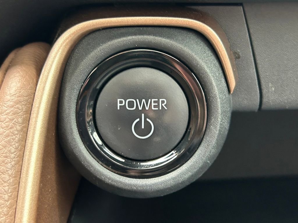 Used 2024 Toyota Grand Highlander AWD Hybrid image 32