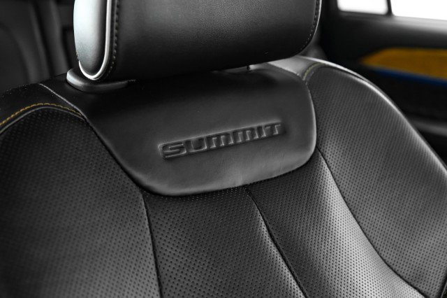 Used 2023 Jeep Grand Cherokee L Summit image 39