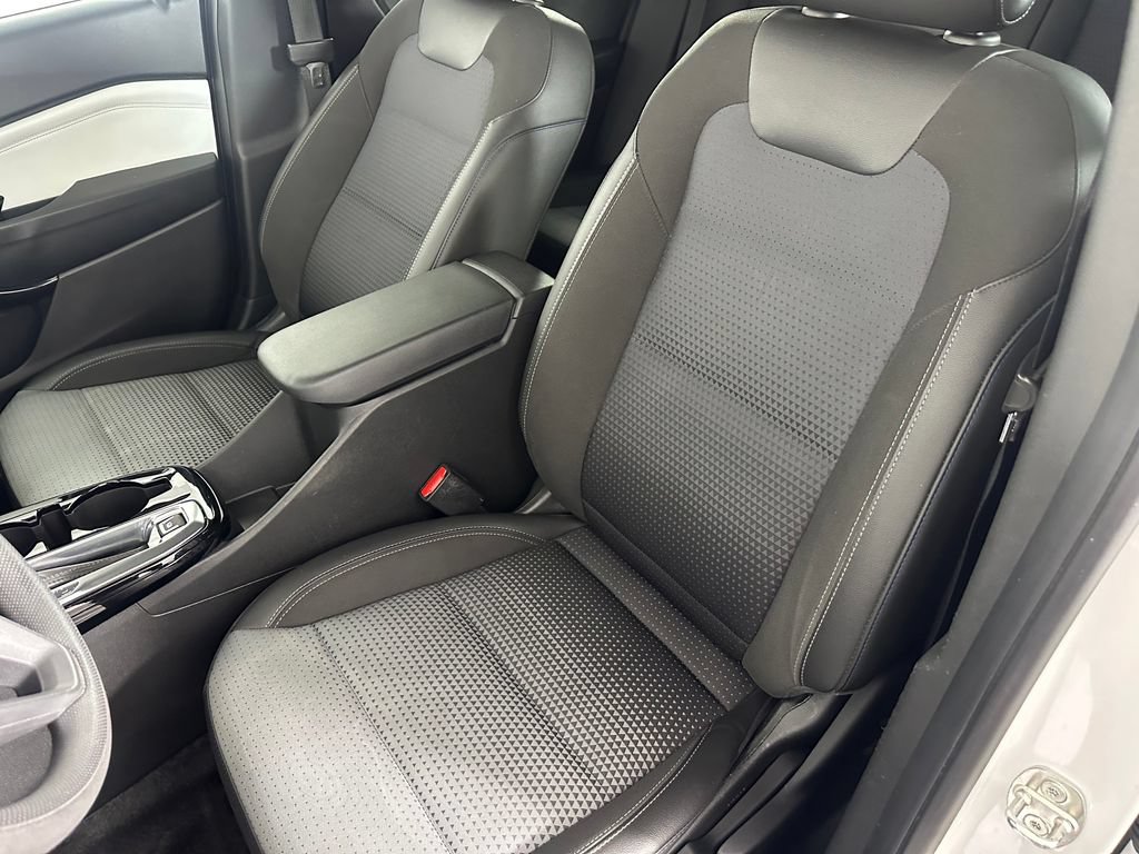 Used 2024 Chevrolet Trax LT FWD image 24