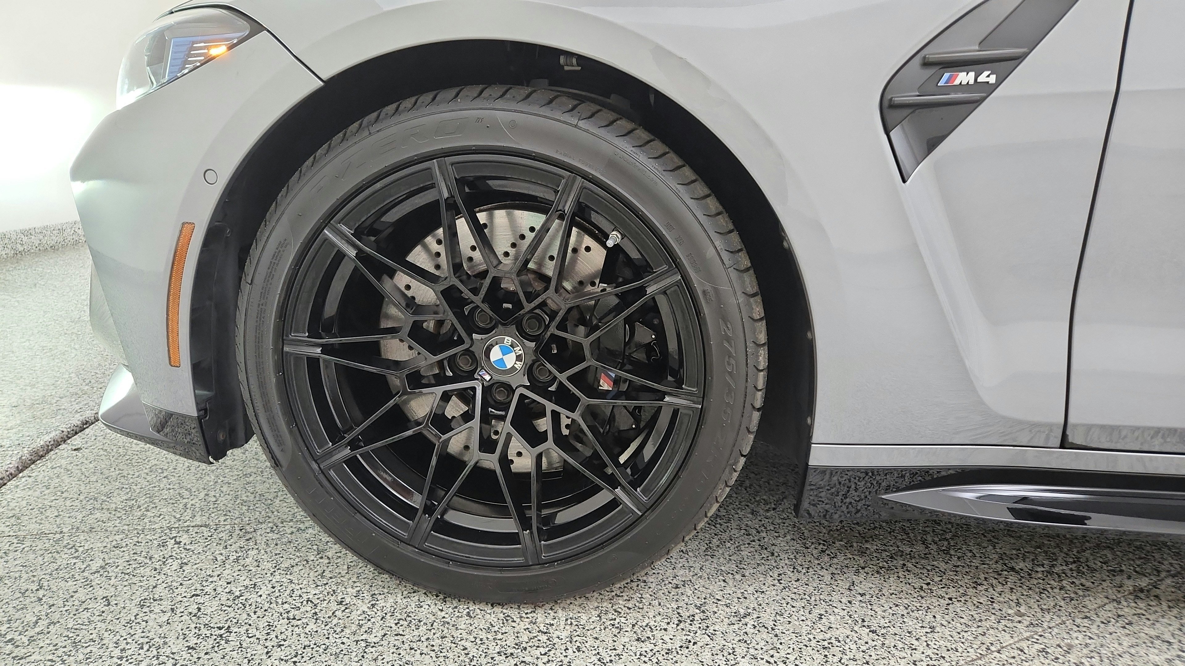 Used 2025 BMW M4 Coupe w/ Executive Package RWD image 37
