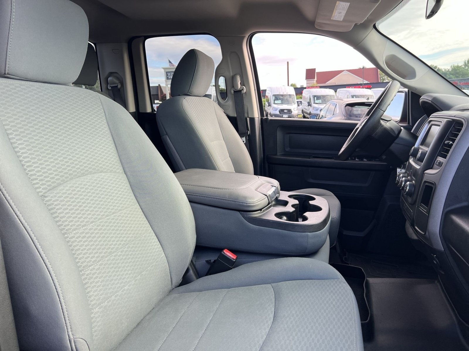 Used 2017 RAM 1500 Express AWD/4WD image 24