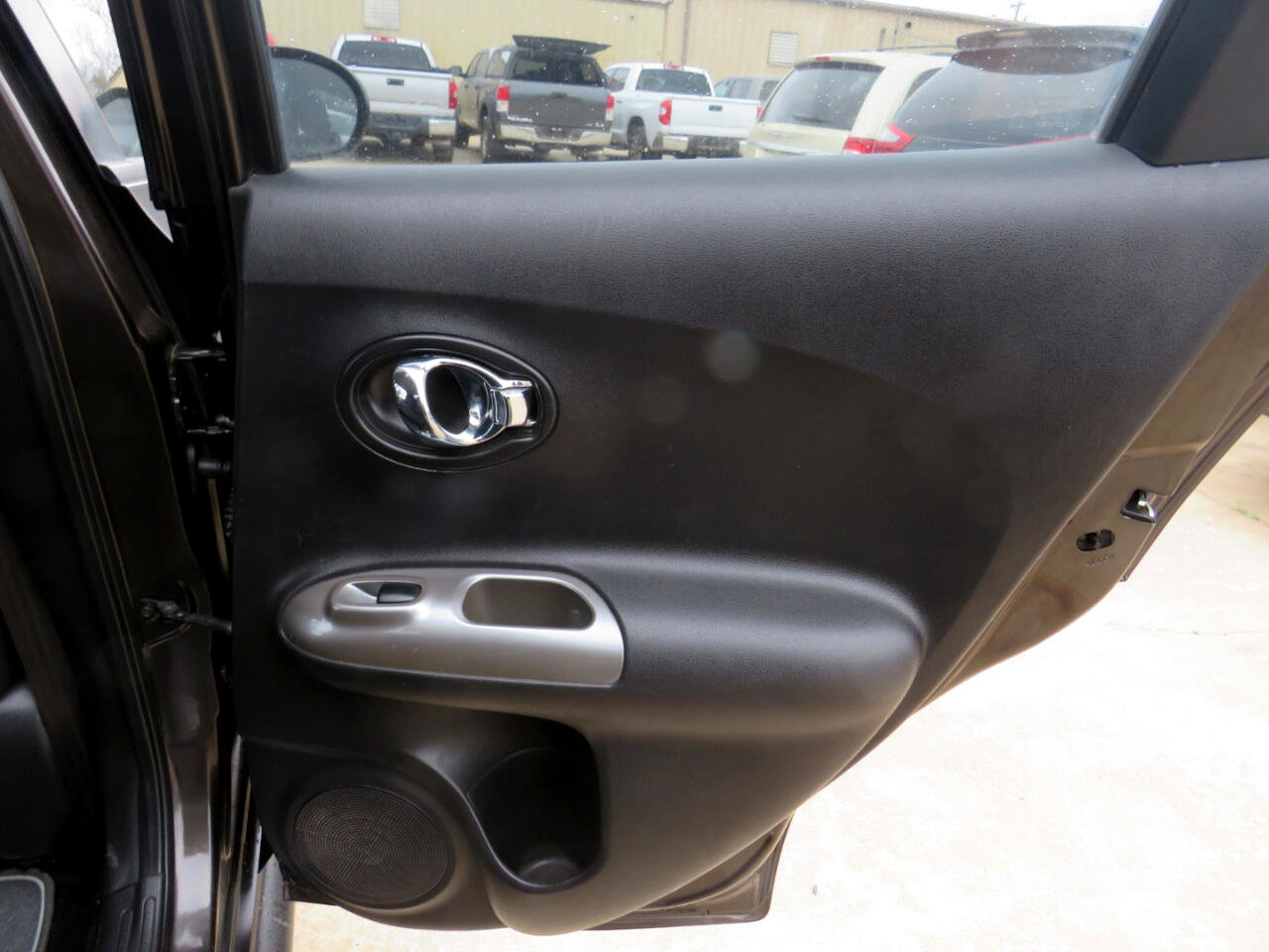 Used 2012 Nissan Juke S image 23
