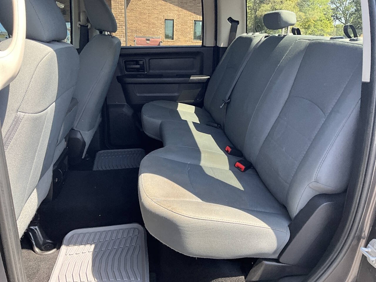 Used 2017 RAM 2500 Tradesman w/ Chrome Appearance Group AWD/4WD image 23