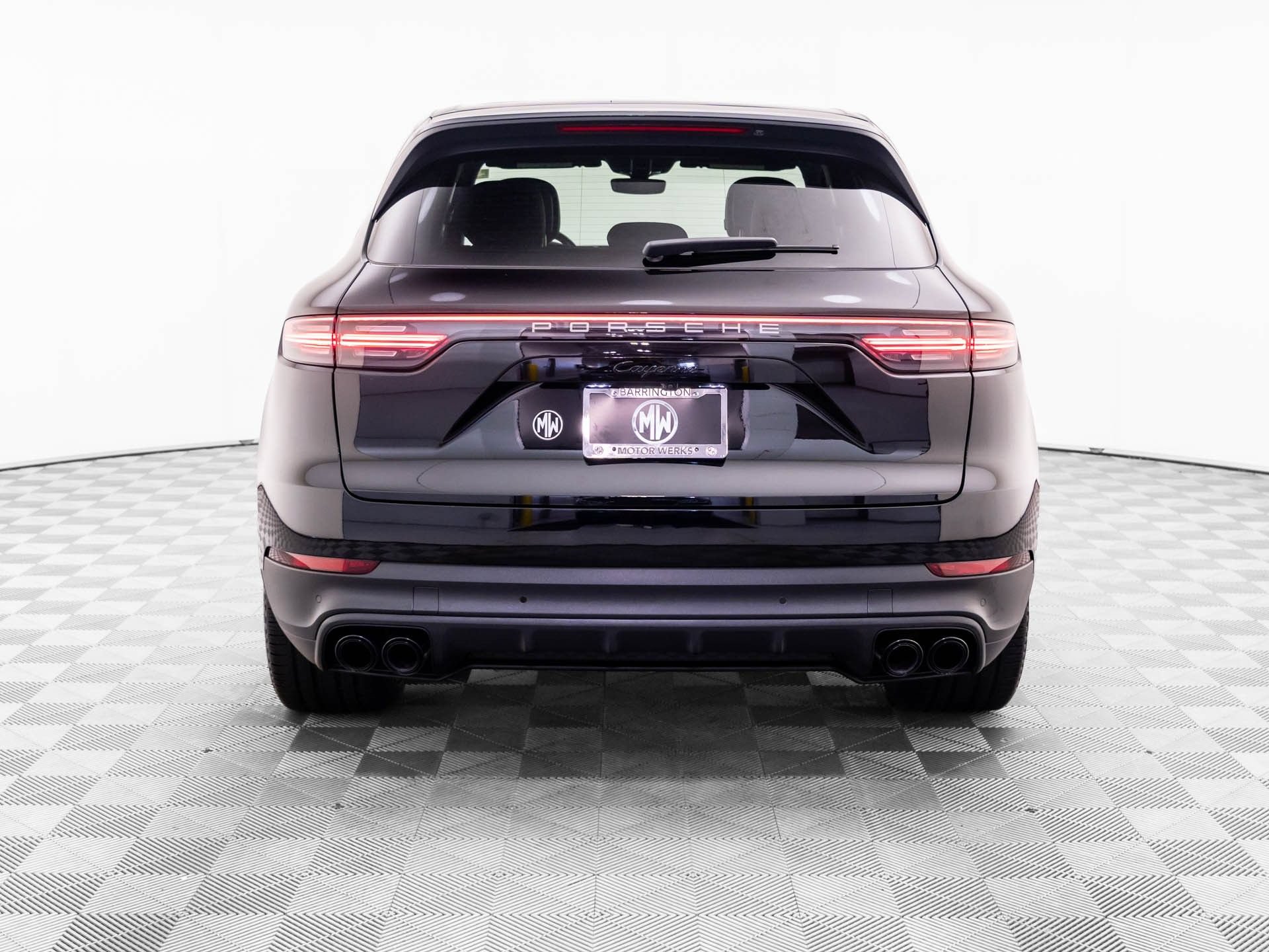 Certified 2023 Porsche Cayenne Platinum Edition AWD/4WD image 10