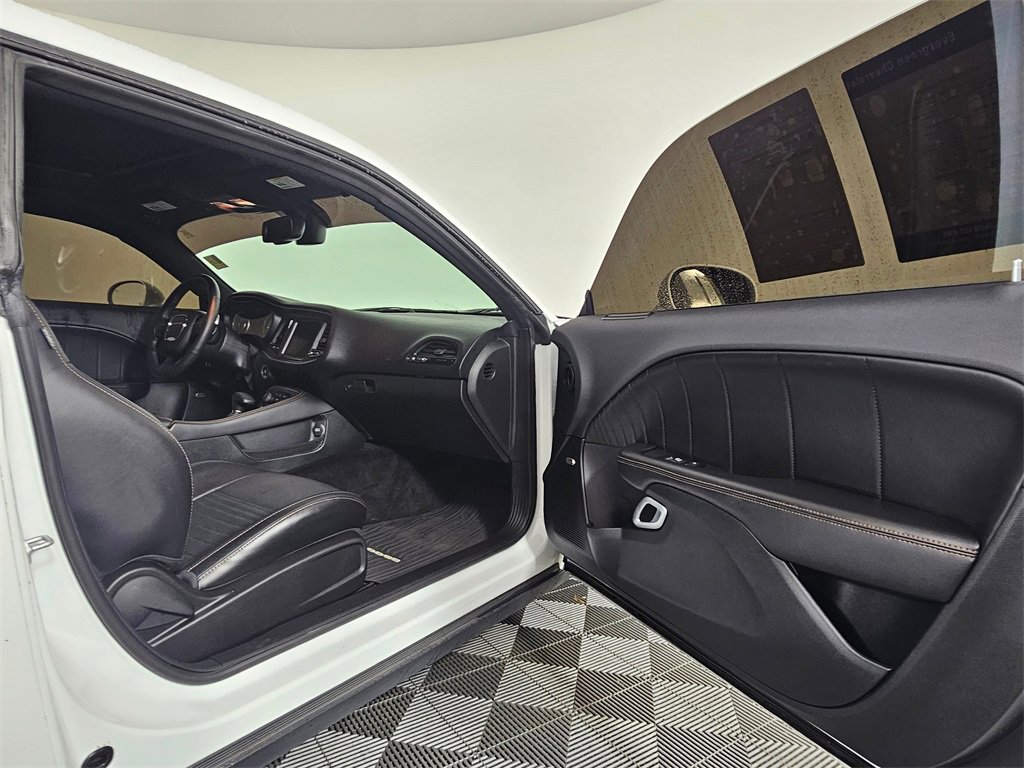 Used 2015 Dodge Challenger R/T Plus image 13