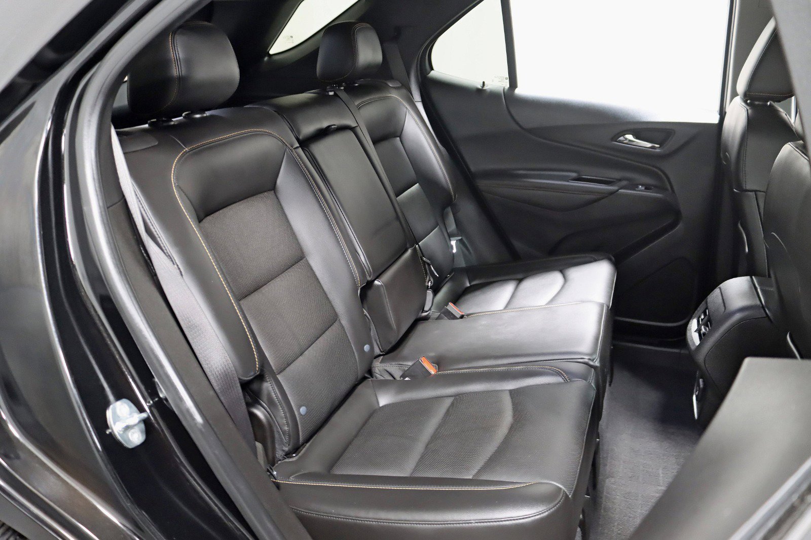 Used 2021 Chevrolet Equinox Premier w/ Redline Edition image 26