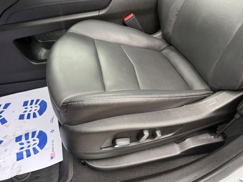 Used 2025 Cadillac XT5 Sportv w/ Technology Package image 28