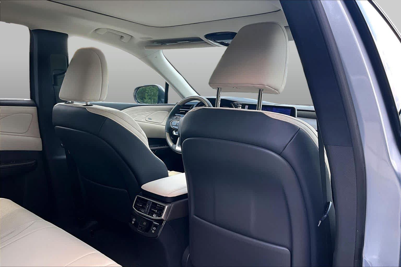 Used 2023 Lexus RX 350 FWD w/ Accessory Package (Z1) image 20