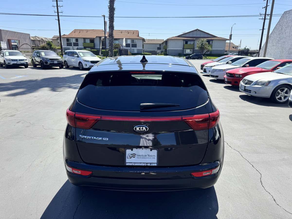 Used 2019 Kia Sportage LX FWD image 4